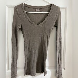 Michael Stars Molly V-neck tee OS